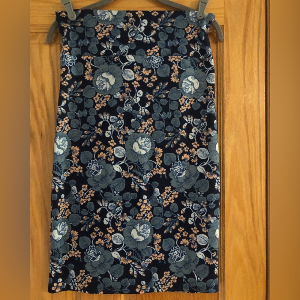Floral Print Pencil Skirt EUC